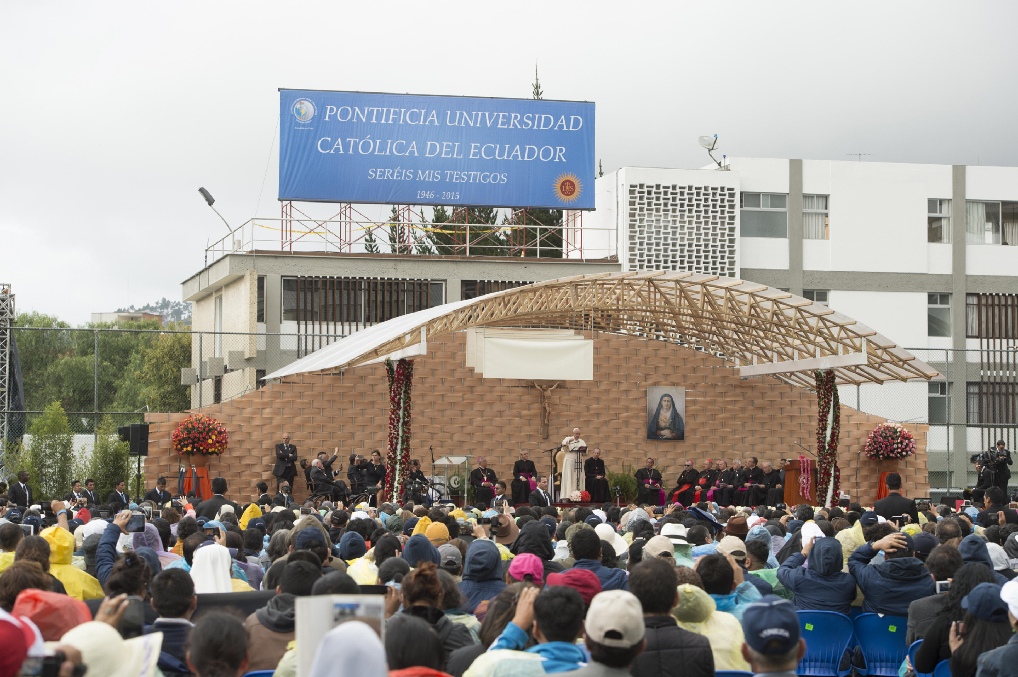 Rencontre avec le monde de l'éducation et de la culture, Quito, Equateur © L'Osservatore Romano