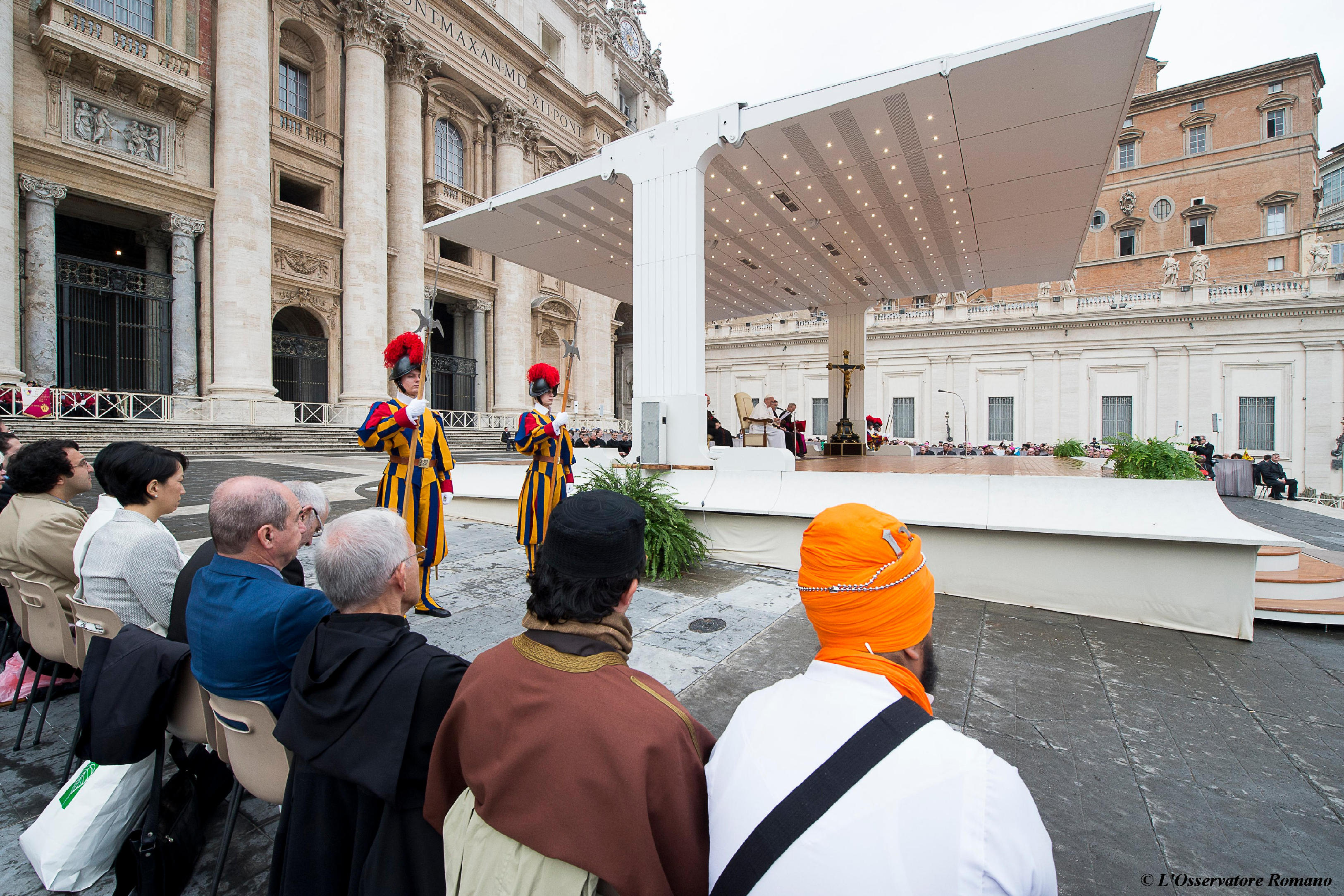 "Interreligious" General Audience in St. Peter's Square of Wednesday