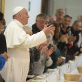 Déjeuner avec les pauvres de la Caritas de Florence © L'Osservatore Romano