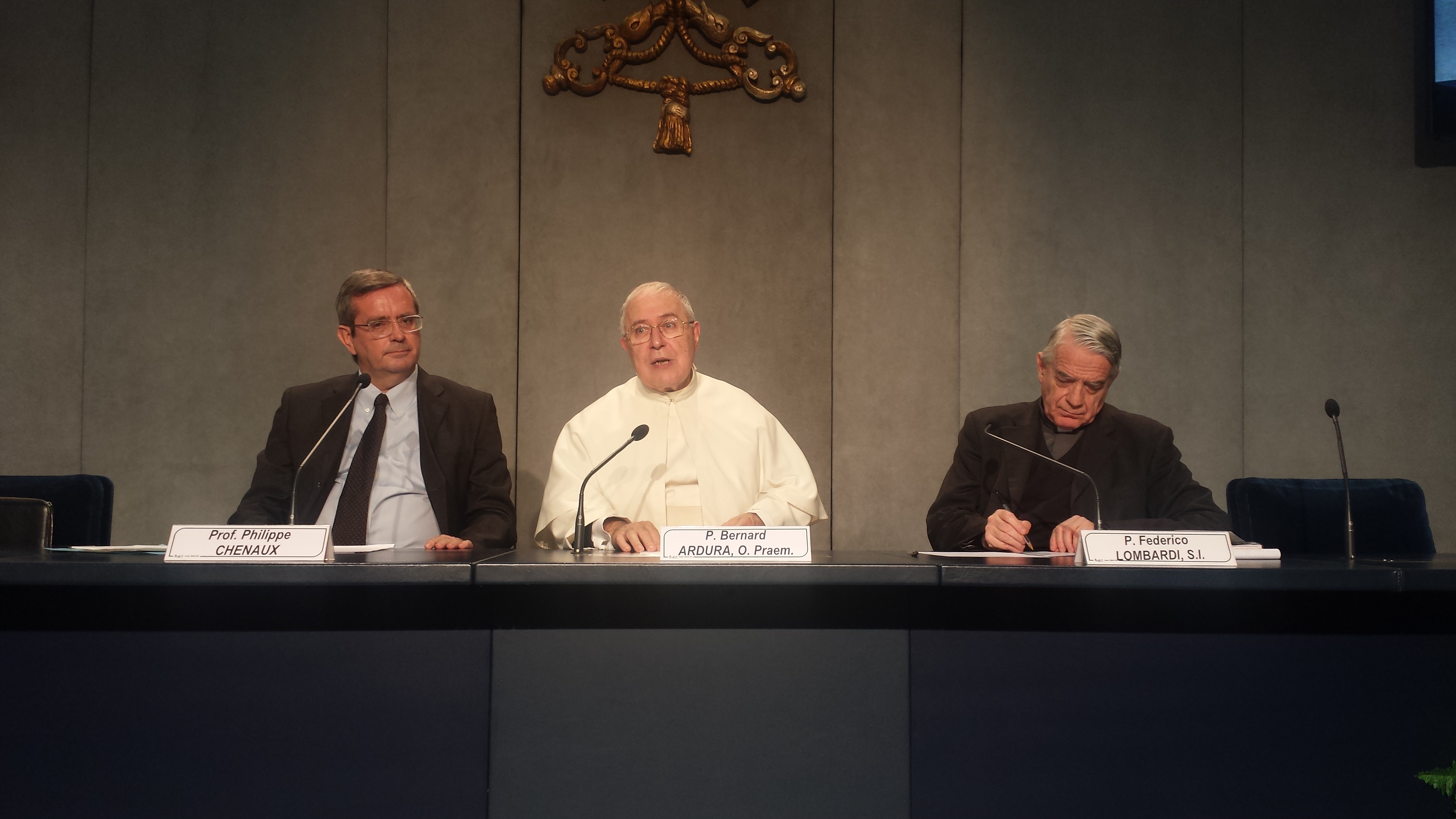 Press conference about Vatican II congress