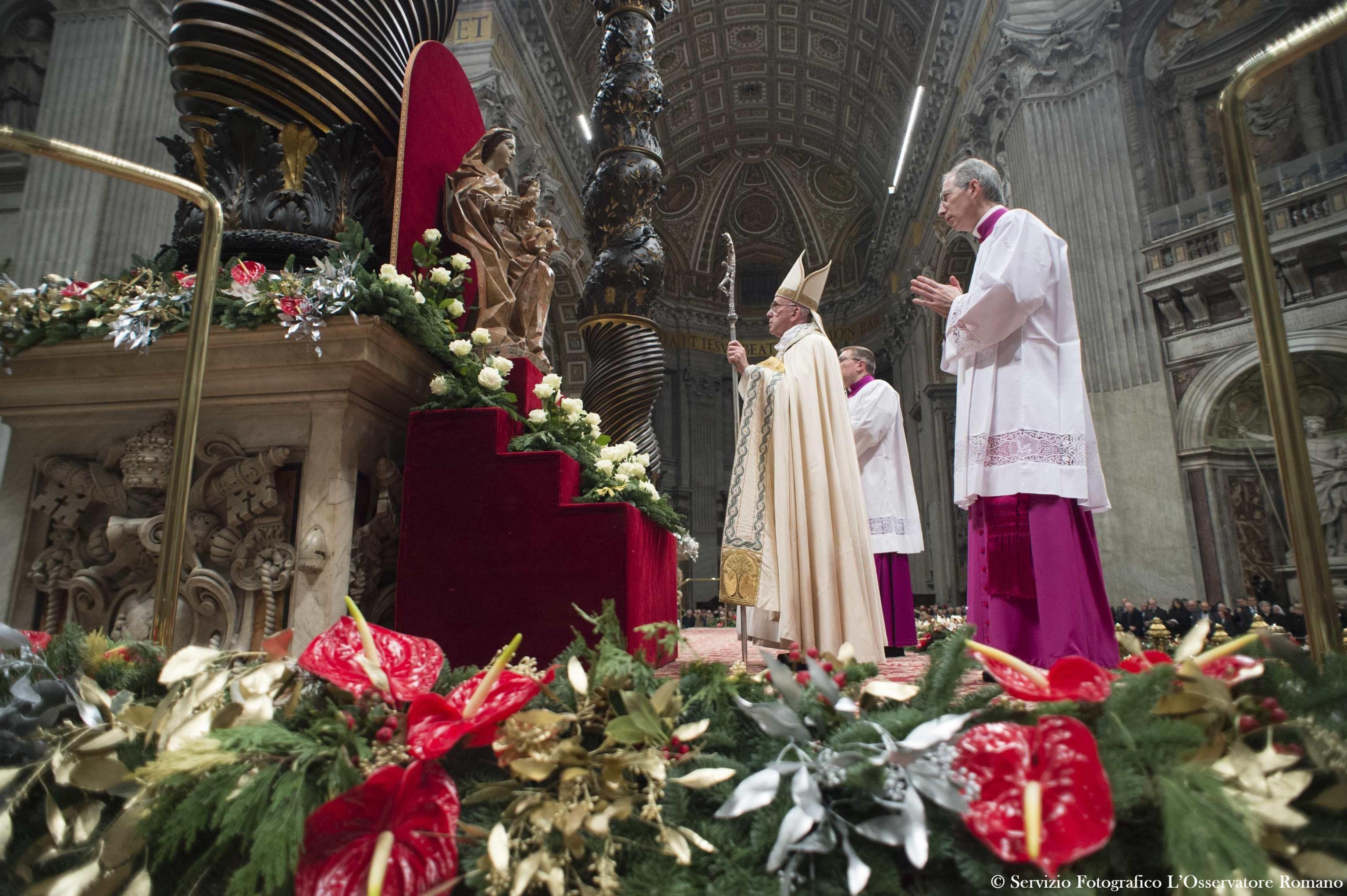 Pope Francis celebrates First Vespers and Te Deum in Saint Peter's Basilica