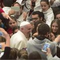 Pope Francis whit Young Singers