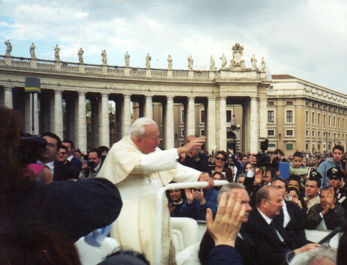 Pope John Paul II greets young pilgrims during WYD 2000