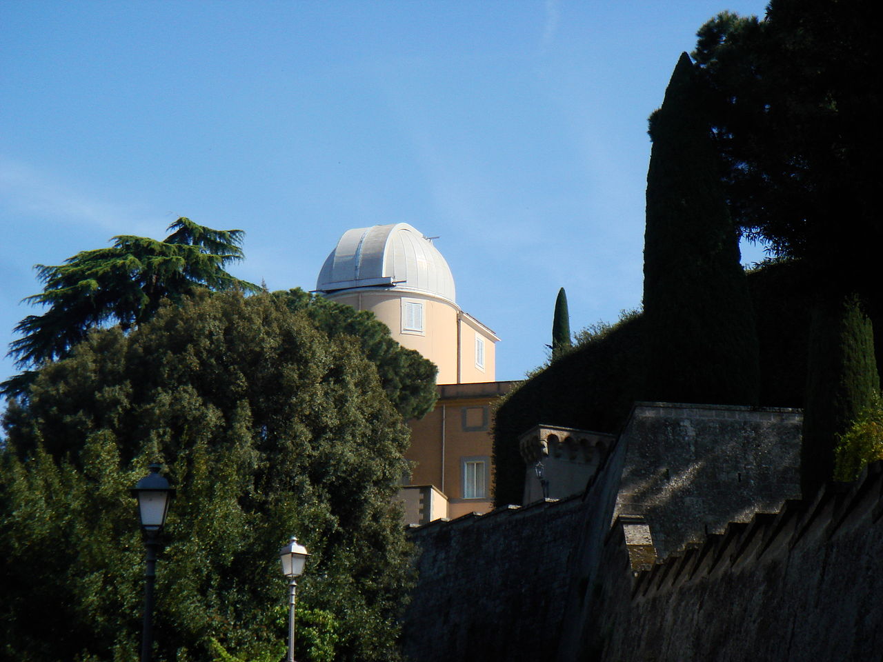 Observatoire astronomique du Vatican à Castelgandolfo