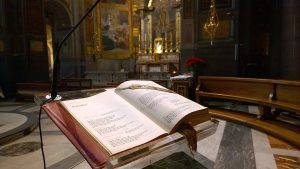 Pope Francis Blessed a image of Mary in the general audience - 9 Sett. 2015