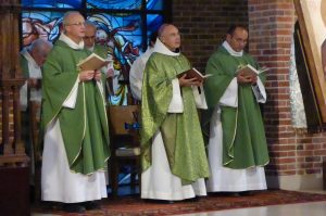 Mgr Le Gall et Fr. Henry Donneaud