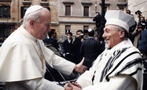 Jean-Paul II et le grand rabbin Toaff, DR