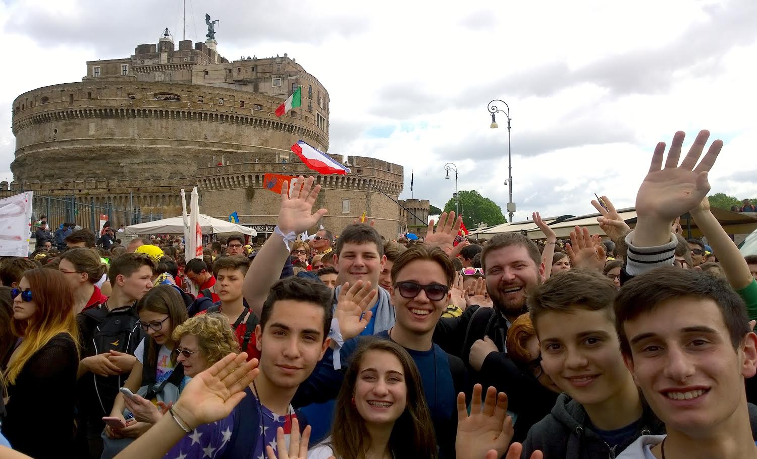 Les adolescents en jubilé à Rome, au Castel Sant'Angelo, Zenit HSM