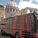 Bus du club de Milan au Vatican, Milan Ac
