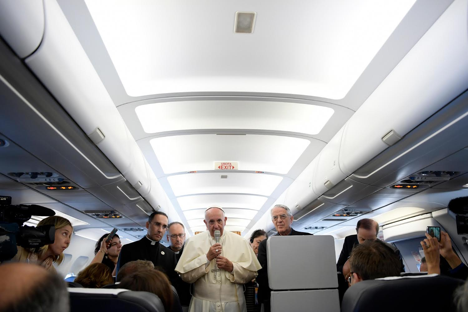 Conférence de presse dans l'avion © L'Osservatore Romano