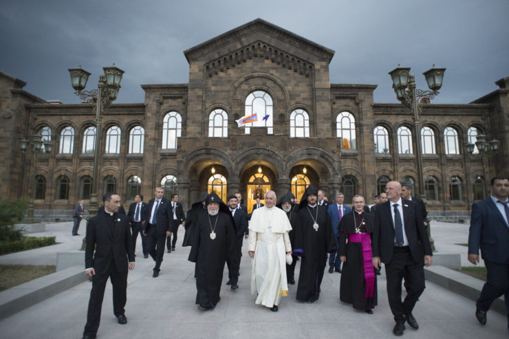 Arménie, rencontre avec le catholicos Karékine II, 24 juin 2016, L'Osservatore Romano