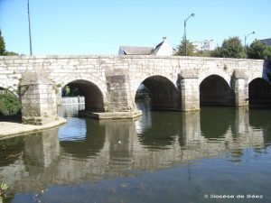 Alençon (France), pont de la rencontre de Zélie et Louis Martin, courtoisie du diocèse de Séez