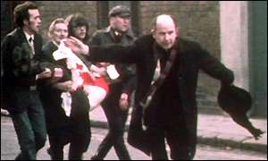 Mgr Edward Daly Bloody Sunday © Wikimedia commons