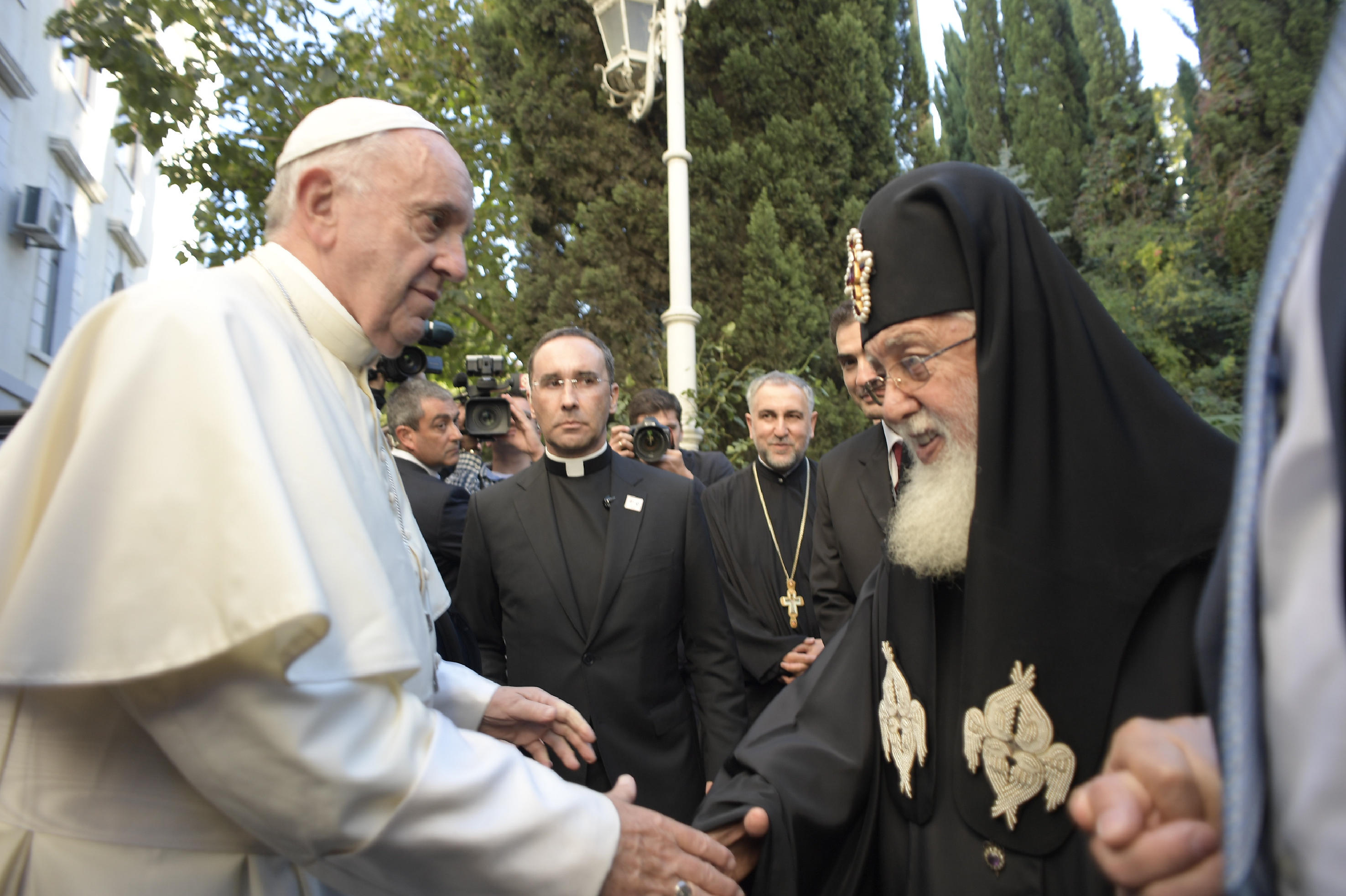 Rencontre du pape François et du patriarche Elie II © L'Osservatore Romano