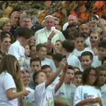 Selfies de jeunes sportifs avec le pape, capture CTV