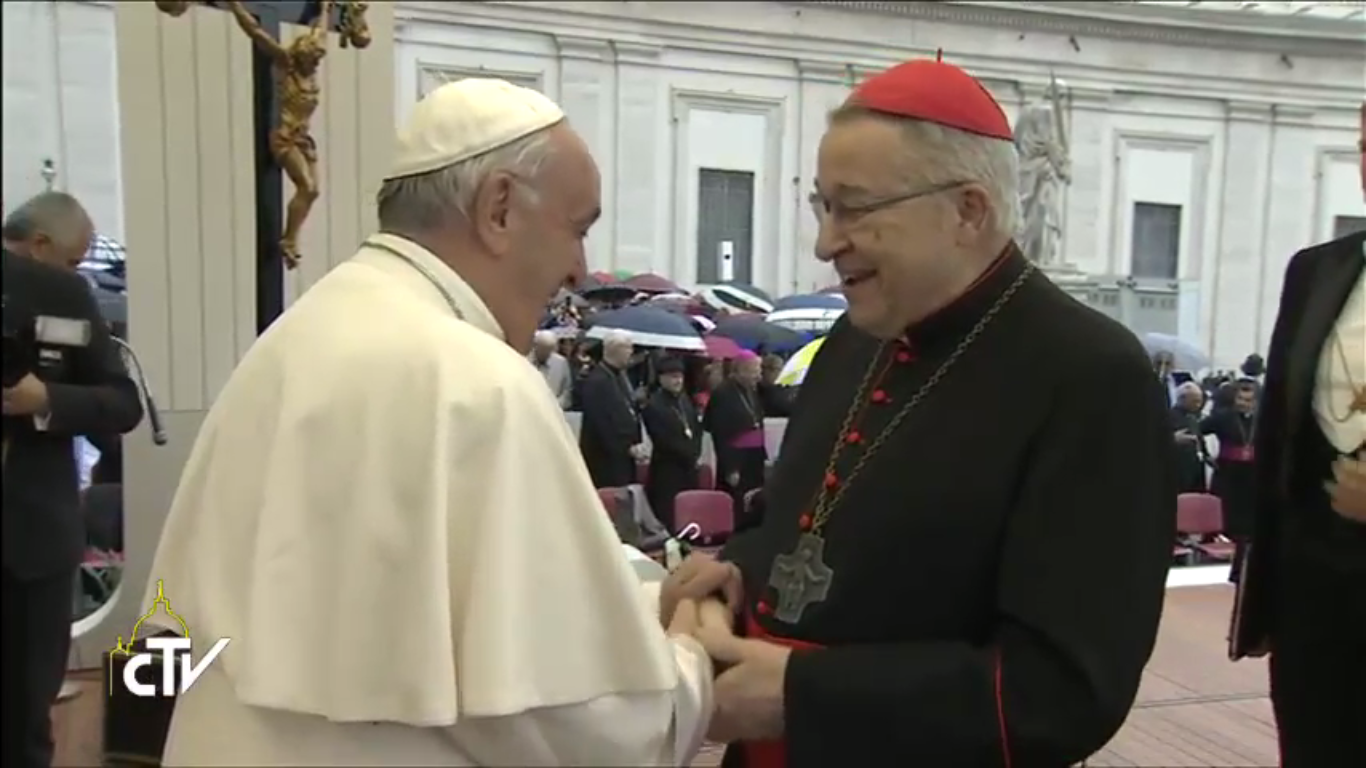 Le pape François salue le cardinal Vingt-Trois, capture CTV