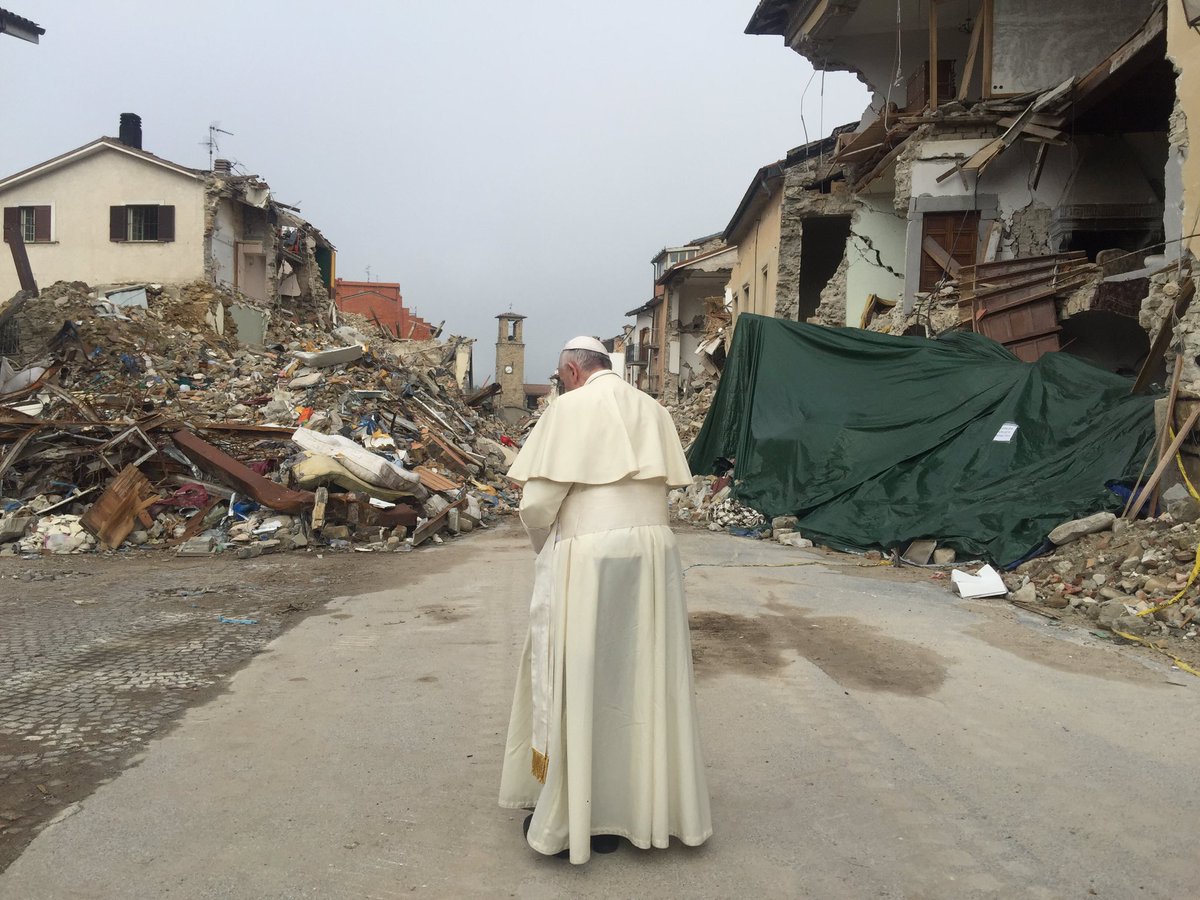 Le pape à Amatrice après le séisme @ L'Osservatore Romano