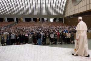 Rencontre avec les supérieures générales, mai 2016 © L'Osservatore Romano