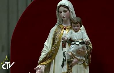 Notre Dame de la Merci avec les chaînes de la captivité ouvertes, capture CTV