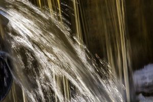 Eau © Wikimedia Commons / Murray Foubister