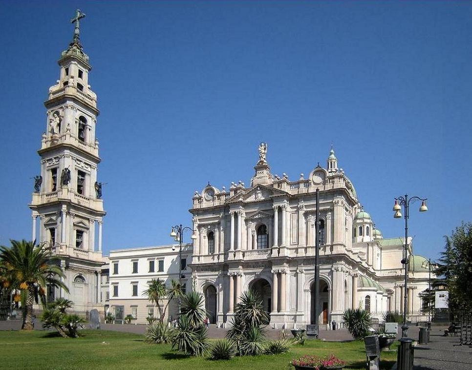 Sanctuaire marial de Pompéi © Wikimedia Commons / Leandro Neumann