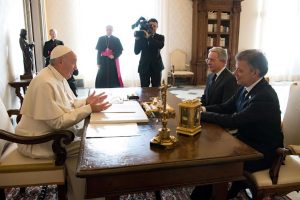 Le pape fait se rencontrer les présidents de colombiens © L'Osservatore Romano
