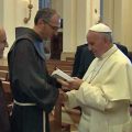 Le pape rencontre le p. Michelini à Assise, capture CTV