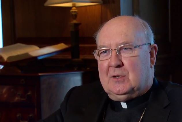 Cardinal Farrell, capture vidéo WFAA