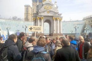 2015-04-16 Taizé en Ukraine © courtoisie de Taizé