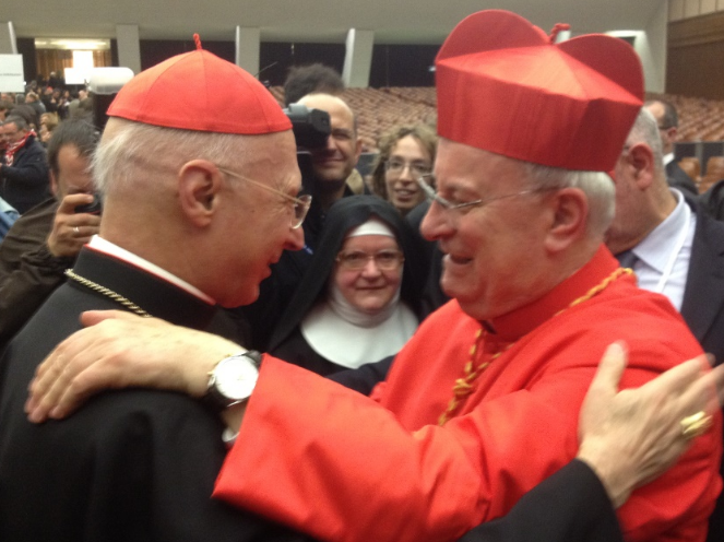 Le cardinal Bagnasco (g.) et le cardinal Bassetti (d.) © diocesi.perugia.it