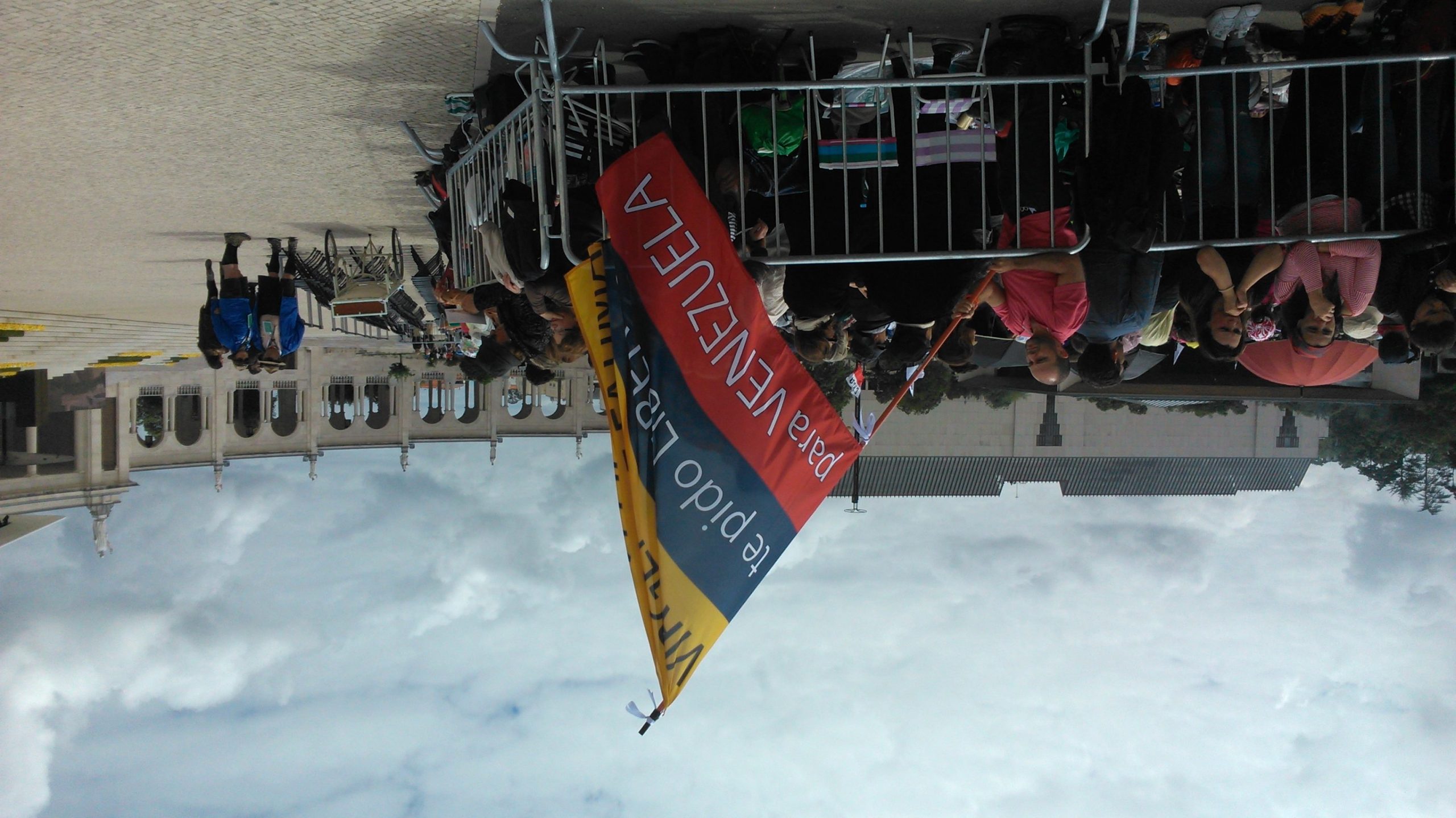 Prière pour le Venezuela, Fatima, 13/05/2017 © Anita Bourdin