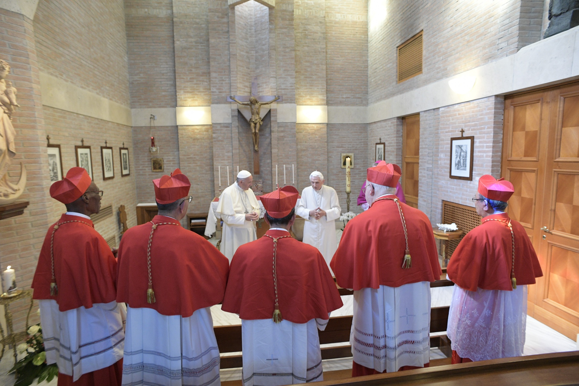 Consistoire du 28/06/17, visite à Benoît XVI © L'Osservatore Romano