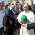 Audience générale du 30/08/2017, football Chapecoense © L'Osservatore Romano