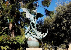 Statue de Saint Michel dans les Jardins du Vatican © ZENIT HSM