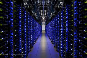 Google datacenter @ extremetech.com
