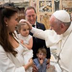 Pour que les enfants conservent un regard limpide, rempli de confiance et d’espérance (texte complet)