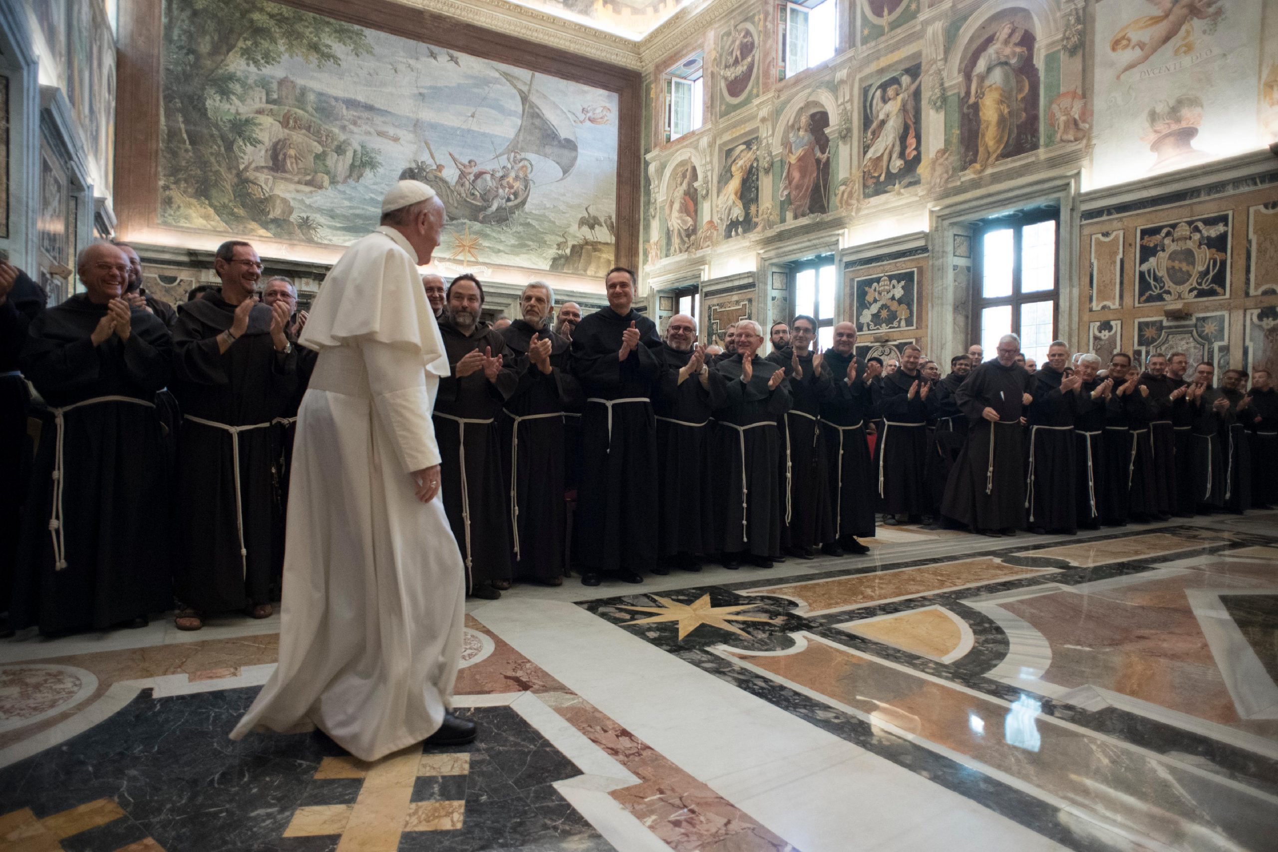 Audience à 400 franciscains 23/11/1017 © L'Osservatore Romano