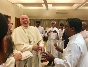 Rencontre avec les jésuites au Bangladesh @AntonioSpadaro
