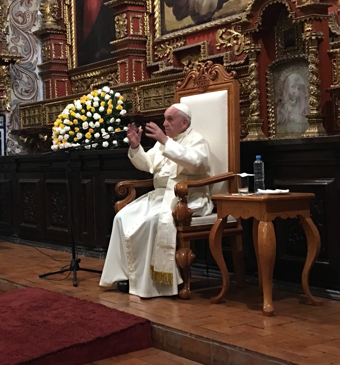 Rencontre avec les jésuites à Lima (Pérou) @antoniospadaro