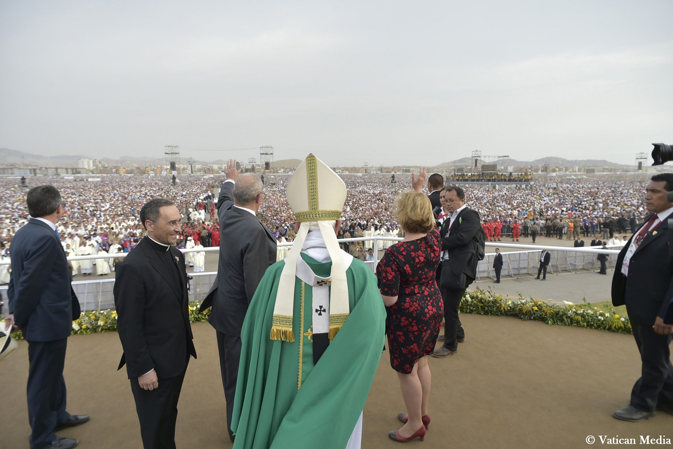 Messe à Las Palmas (Lima, Pérou) @ Vatican Media