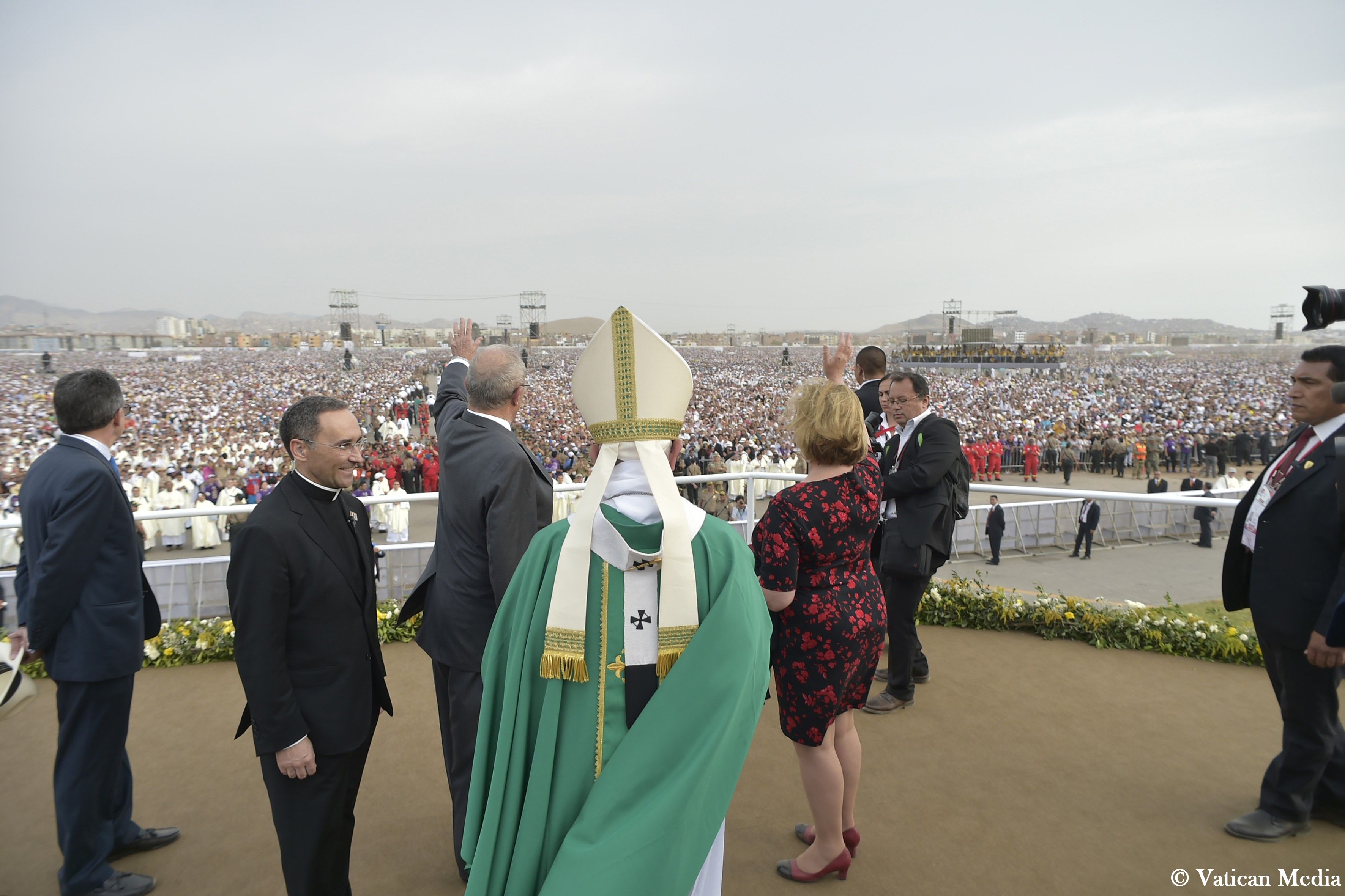 Messe à Las Palmas (Lima, Pérou) @ Vatican Media