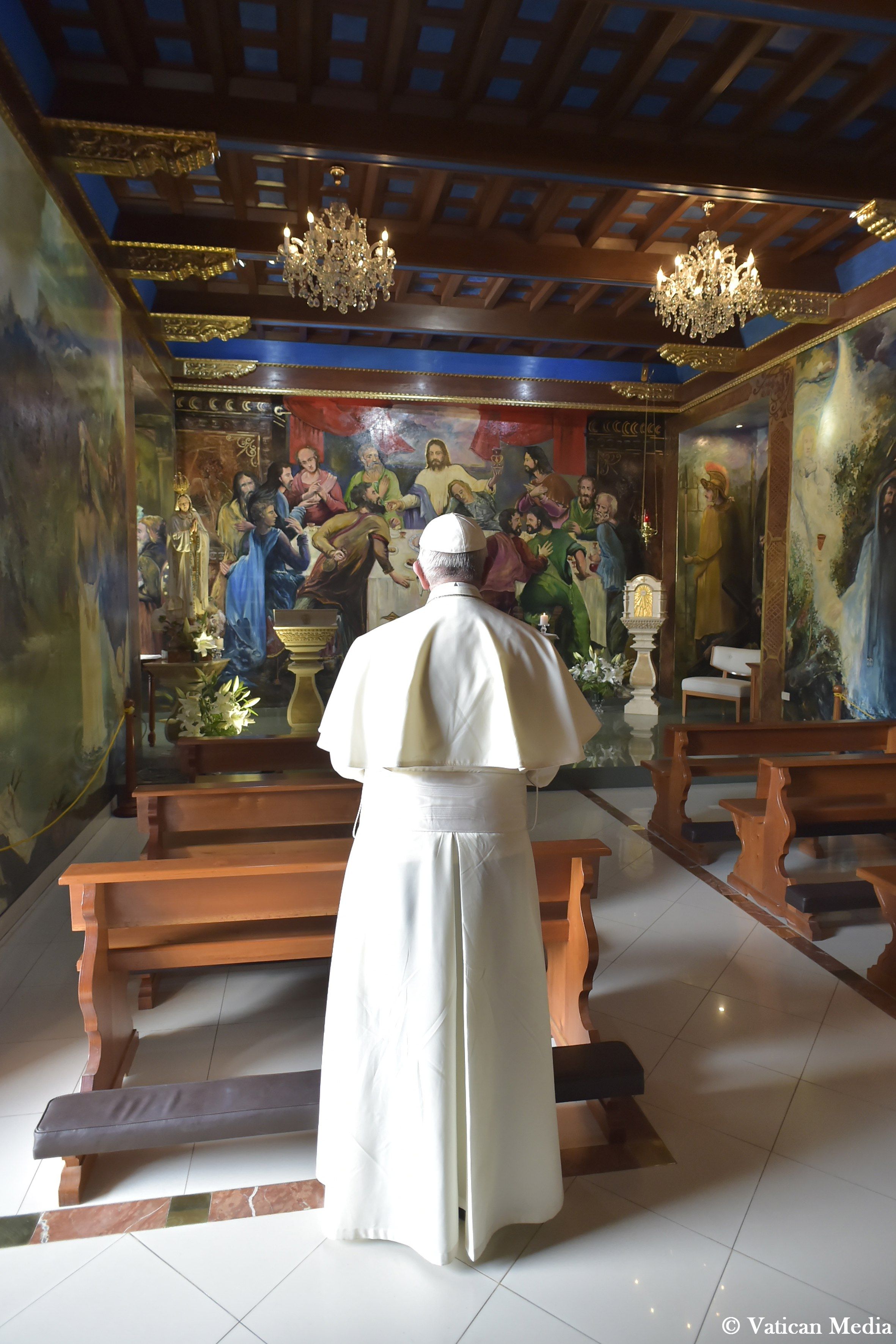 Prière à l'archevêché, Trujillo, Pérou © Vatican Media