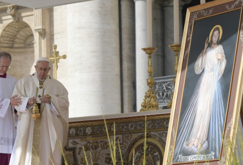 Messe du dimanche de la miséricorde © Vatican Media