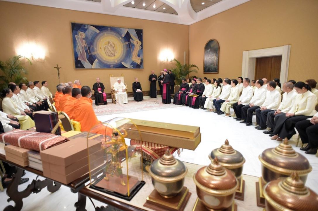 Moines bouddhistes de Thaïlande © Vatican Media