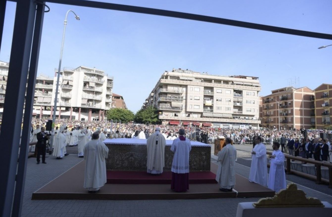 Fête du Saint Sacrement à Ostie © Vatican Media
