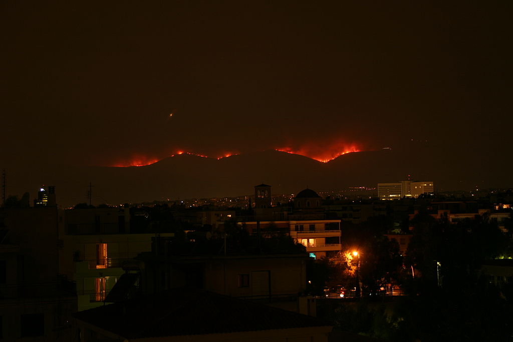 Incendies en Grèce en 2007, par George Havlicek @ wikimedia commons