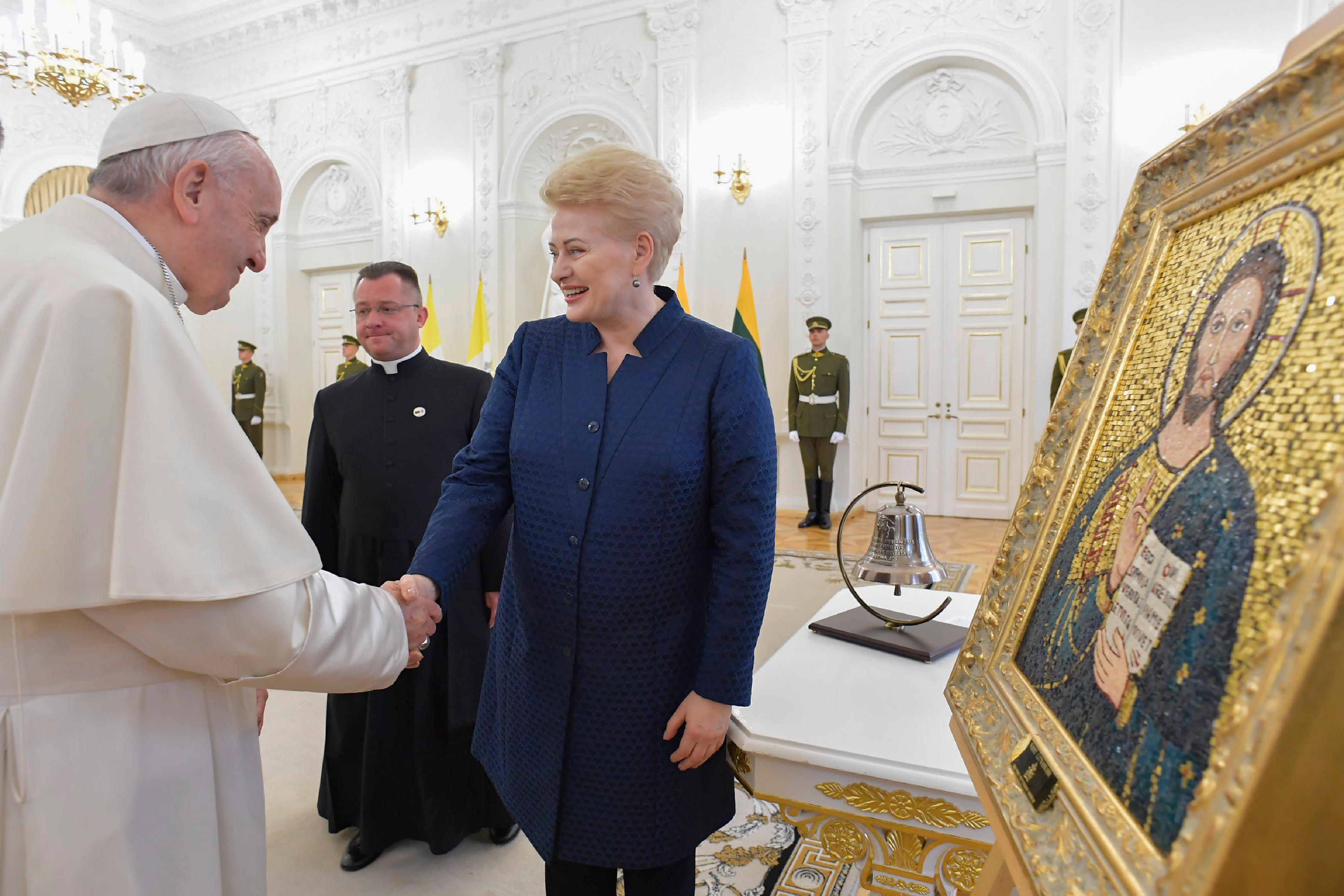 Rencontre avec Dalia Grybauskaitė au palais présidentiel de Vilnius, Lituanie © Vatican Media