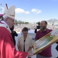 Palerme offre au Pape une icône du Bx martyr don Pino Puglisi, 15 sept. 2018 © Vatican Media