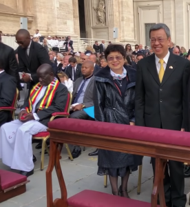 Le vice-président Chen et sa femme à la messe de canonisation @ english.president.gov.tw