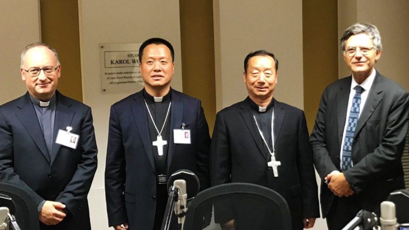 Evêques chinois dans les studios de Vatican News